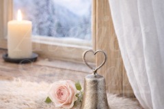 Ručně kovaný železný zvonek s rukojetí ve tvaru srdce