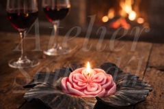 Ručně kovaný čajový svícen ve tvaru květu