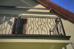 Asymetrie - kovaný balkón